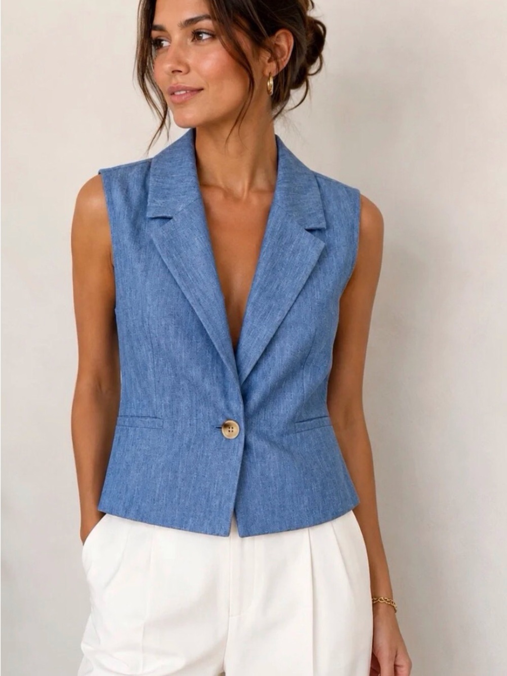 House of Harlow 1960 Light Blue Sleeveless Tailored Linen Vest